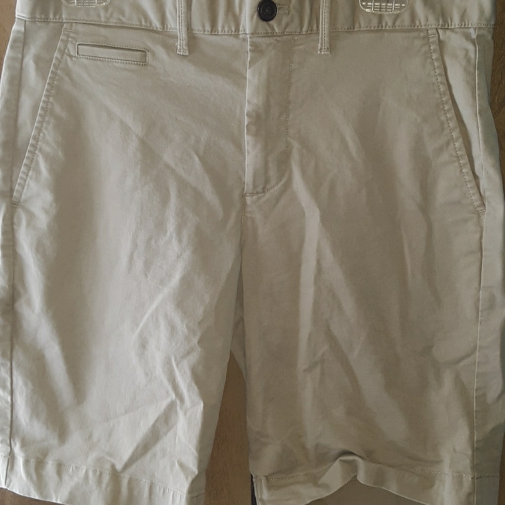 Men's Khaki Gap Shorts Size 31